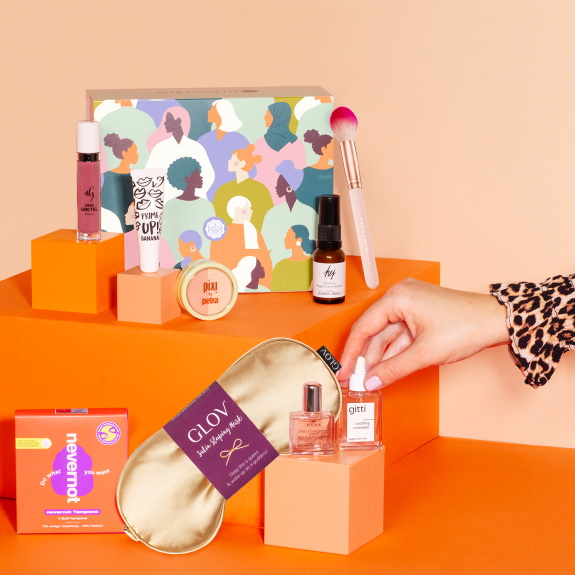 GLOSSYBOX WOMEN's DAY LIMITED EDITION